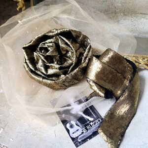 Romantic Gold Tie Silk Jabot Choker Flower Large Rose Gold Mesh Tulle Brooch